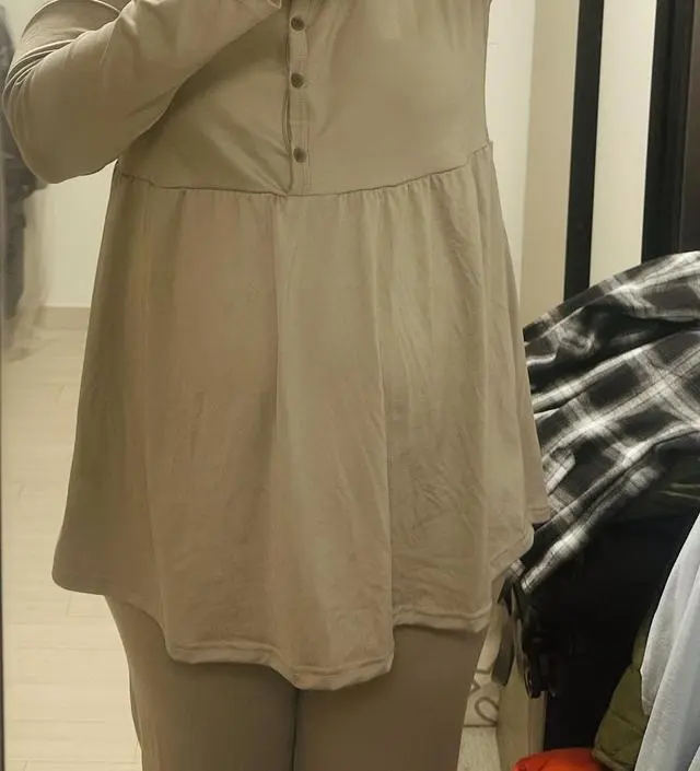 부드럽고 잘 늘어나서 집에서 입기 아주 편해요
