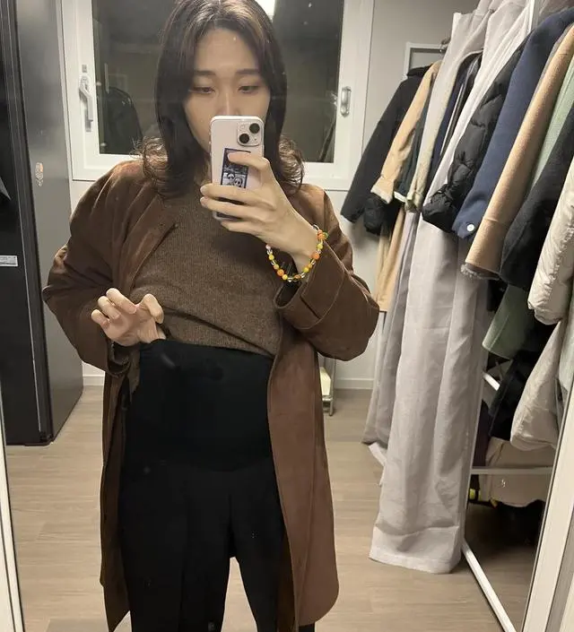 입덧이 너무 심해서 근육도 다 빠진탓에 바지쪽이 너무 볼품없이 헐렁거렸지만 살이 있