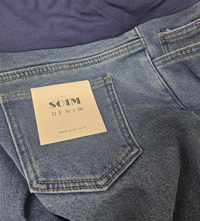 사이즈 어떻게 사야하나 고민하다가 s주문했는데 큰 거 샀으면 못입었을 거 같어요. 바