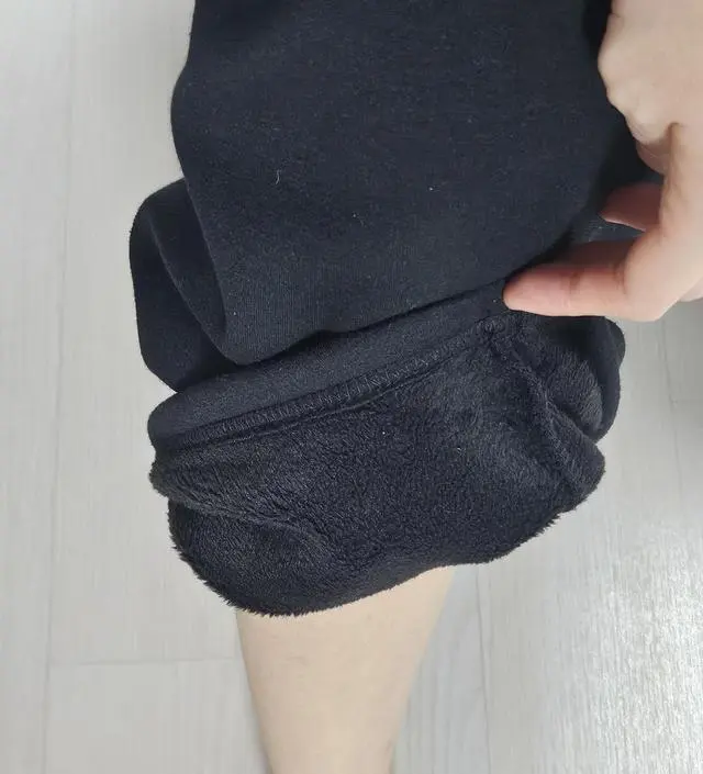 넘 따뜻하고 가볍게 입기 좋아요^^ 
