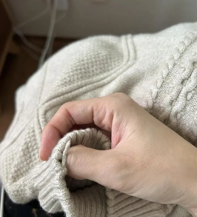 입으려고 봤더니 마감이 왜이모양인가요..?;;
