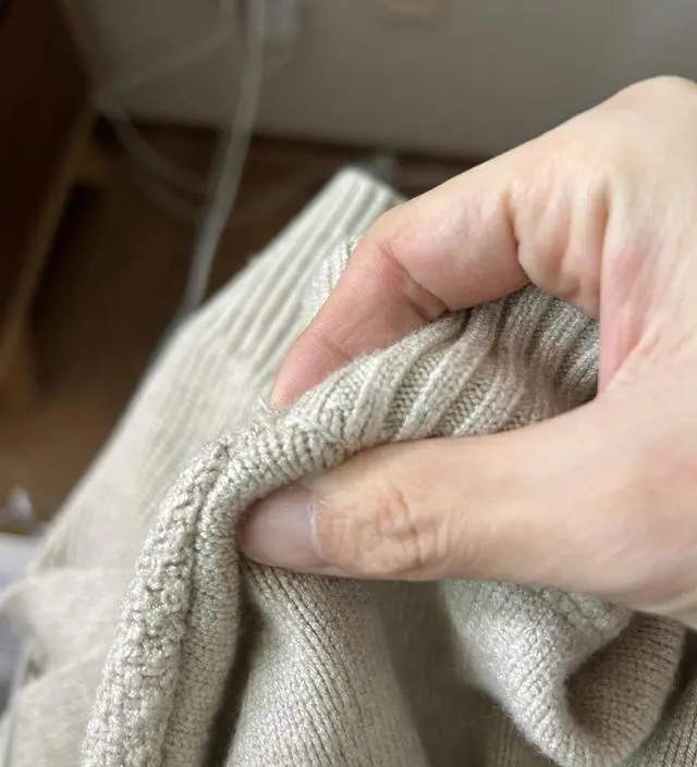 입으려고 봤더니 마감이 왜이모양인가요..?;;
