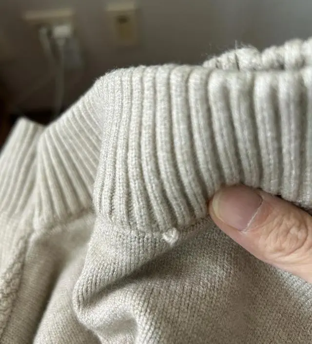 입으려고 봤더니 마감이 왜이모양인가요..?;;
