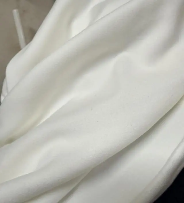 쫀쫀해요!! 근데 좀 작아요~ㅎㅎ 따뜻합니다 ㅎ