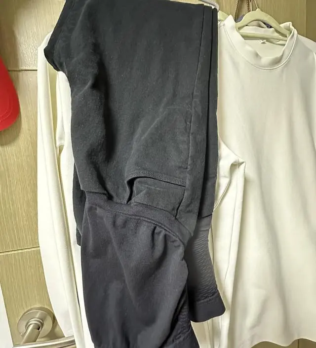 임신 중기가 되서 일반 바지는 배가 불편했는데 이바지는 
