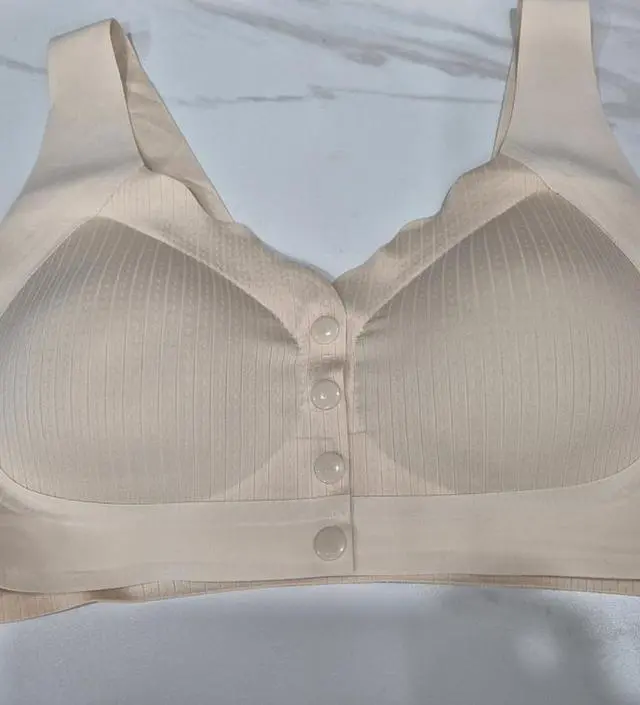 속옷 예쁘고 사이즈 괜찮아서 잘 입을 것 같아요.