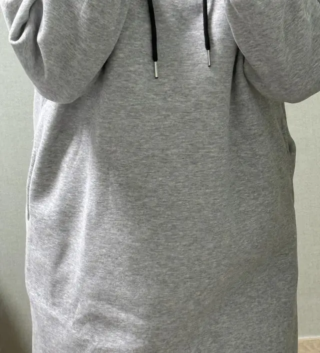 안에 기모도 두껍고 앞으로 잘 입고 다닐꺼같아요!! 입고 벗기도 편하고 색도 잘 고른거