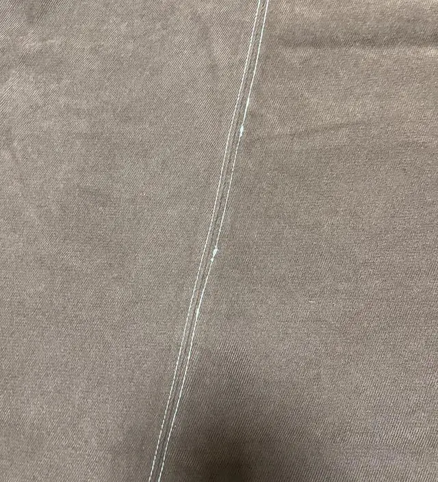 마감이 많이 아쉬웠는데 교환시에도 또 이럴수있다고 해서 그냥 입었어요
