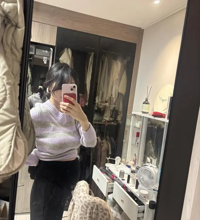 임신 25주차 크림이랑 블랙사서 잘입고 있어요 
