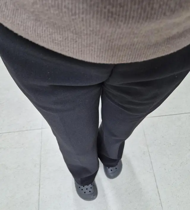 만삭때 대비해서 라지로 샀는데 저한텐 살짝 크긴하네용 ㅎㅎ바지 폼이나 길이는 대만족