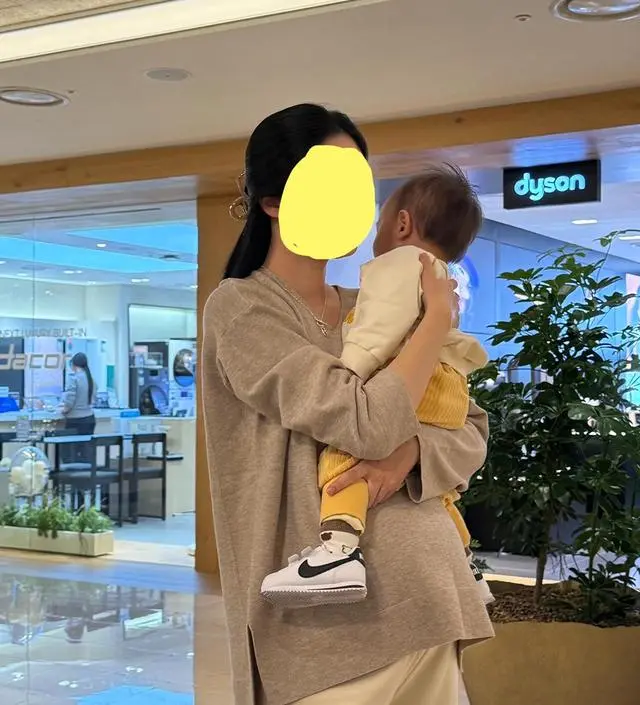 둘레가 넓어서 후기에 입기에 정말 좋아요 ! 
