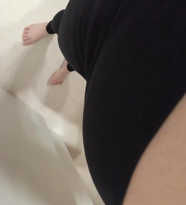 치마 안에 입으려고 샀어요
