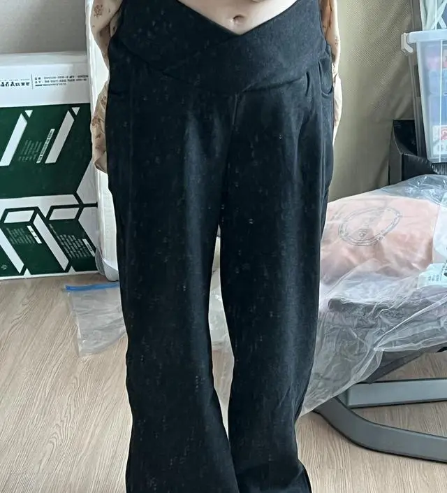 배부분이 파여있긴한데 나름 포인트고ㅠ좋네요
