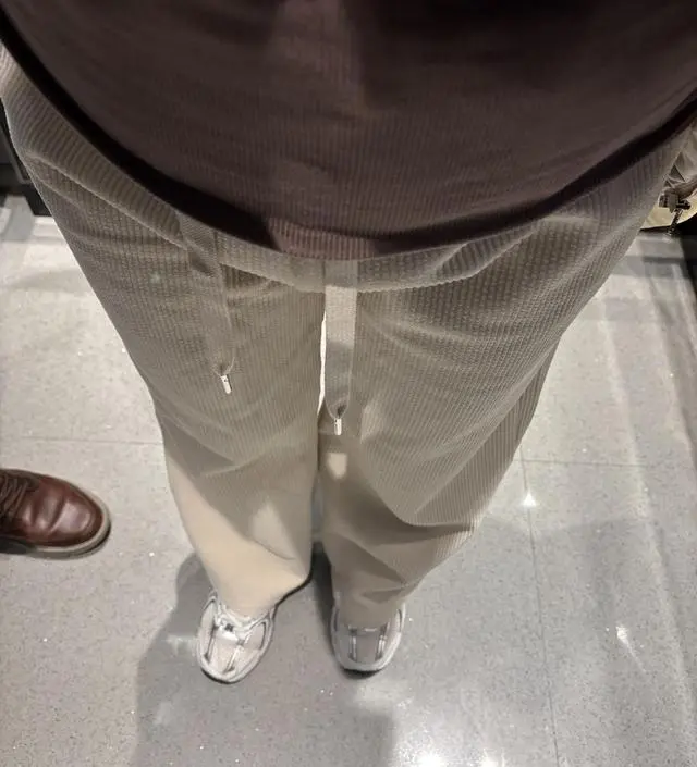 바지가 보들보들하고 편하네요
