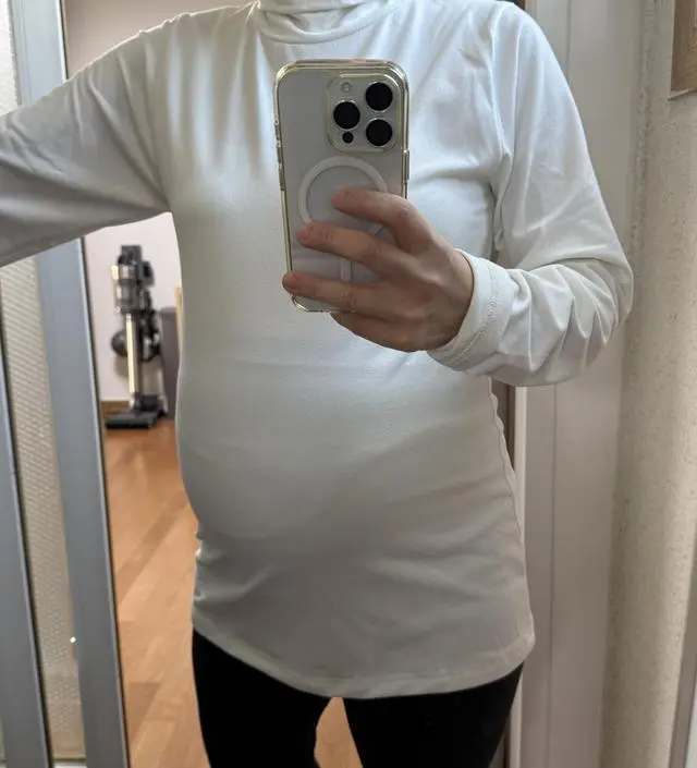 어깨가 좁게 나온것 같아서 엑스라지했는데, 어깨랑 배는 딱 좋고 팔부분이 제겐 너무 