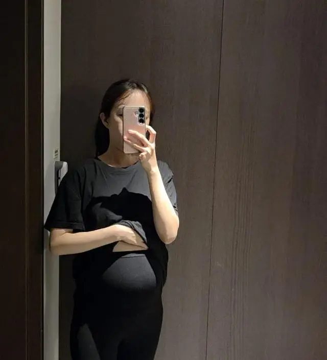 치마에 입기 좋은 레깅스입니다! 두꺼워서 따뜻해요