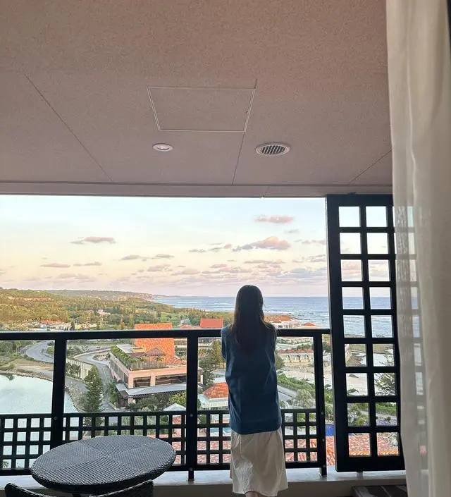 너무 편하고 예뻐요~ 태교여행 가서 잘 입었습니당 ㅎㅎ 이제 한국은 추워져서 겨울 버